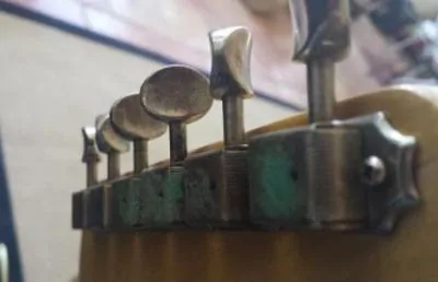 foto do envelhecimento do metal