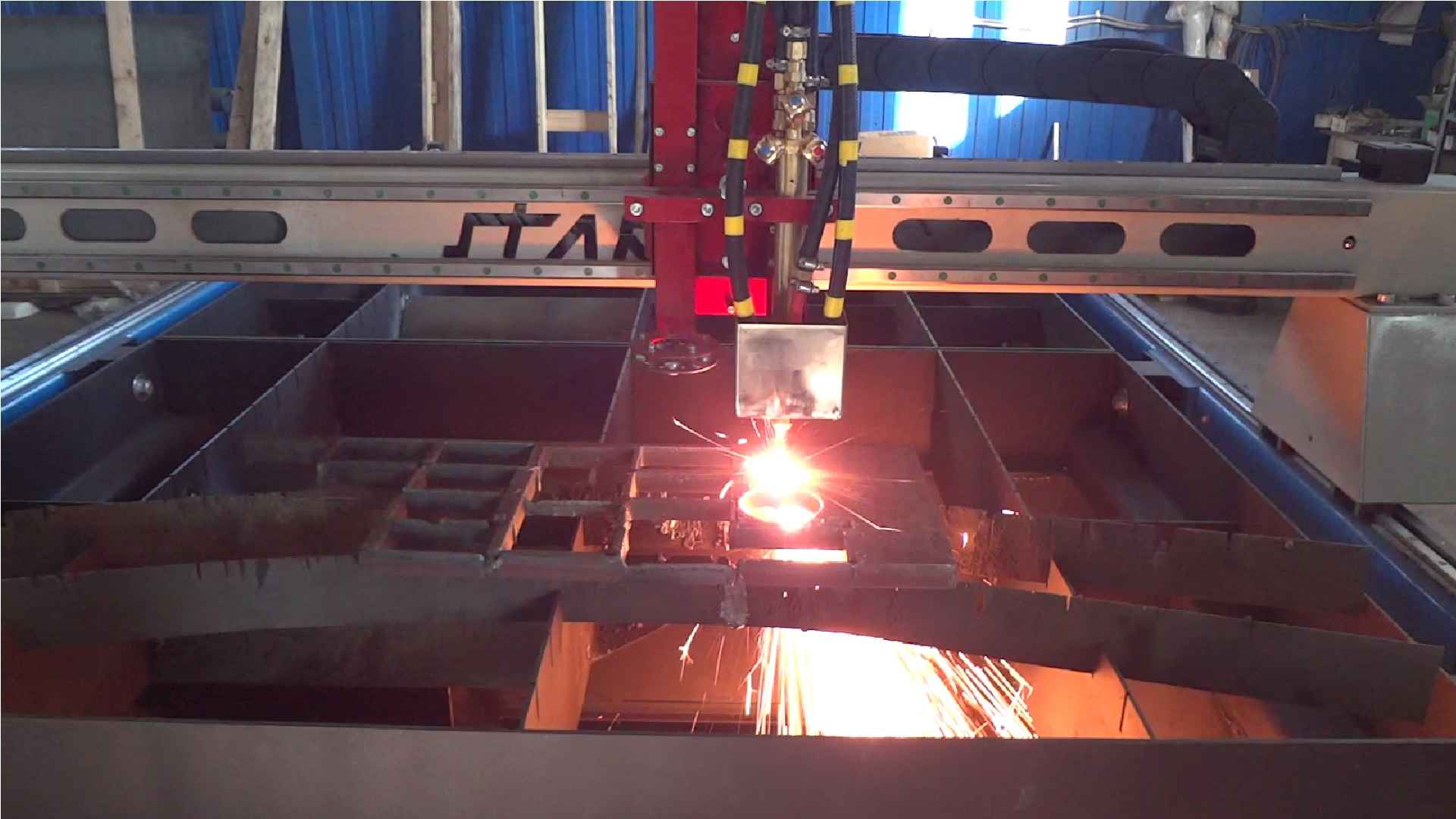 Станок газовой резки с ЧПУ